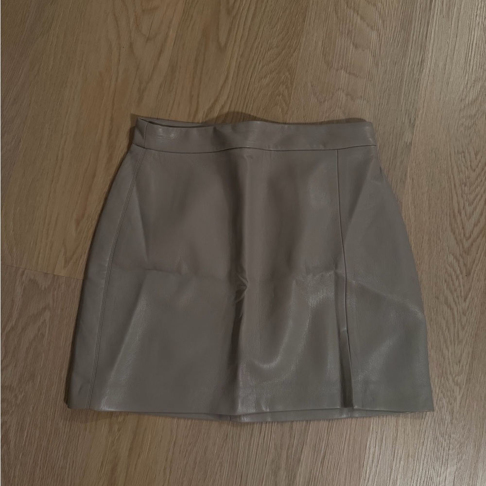 Aritzia Wilfred Leather Skirt